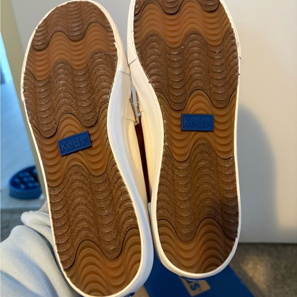 Keds Women's White Glitter Wave Slip-On Sneakers - Picture 4 of 5